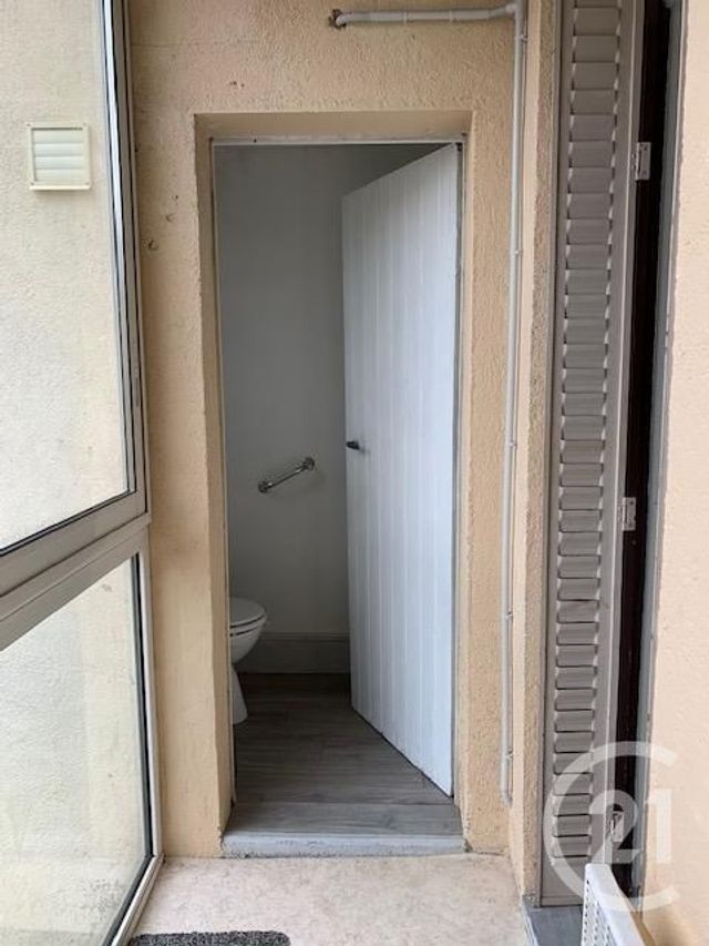 Appartement F2 à louer - 2 pièces - 43.29 m2 - MONTLUCON - 03 - AUVERGNE - Century 21 Pasquet Immobilier