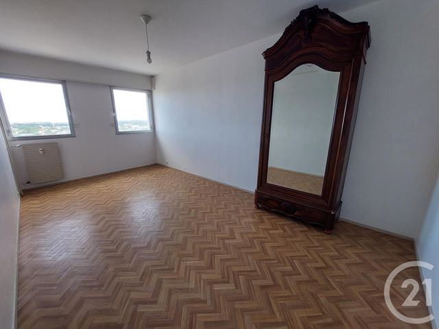 Appartement F2 à vendre - 2 pièces - 58.31 m2 - MONTLUCON - 03 - AUVERGNE - Century 21 Pasquet Immobilier