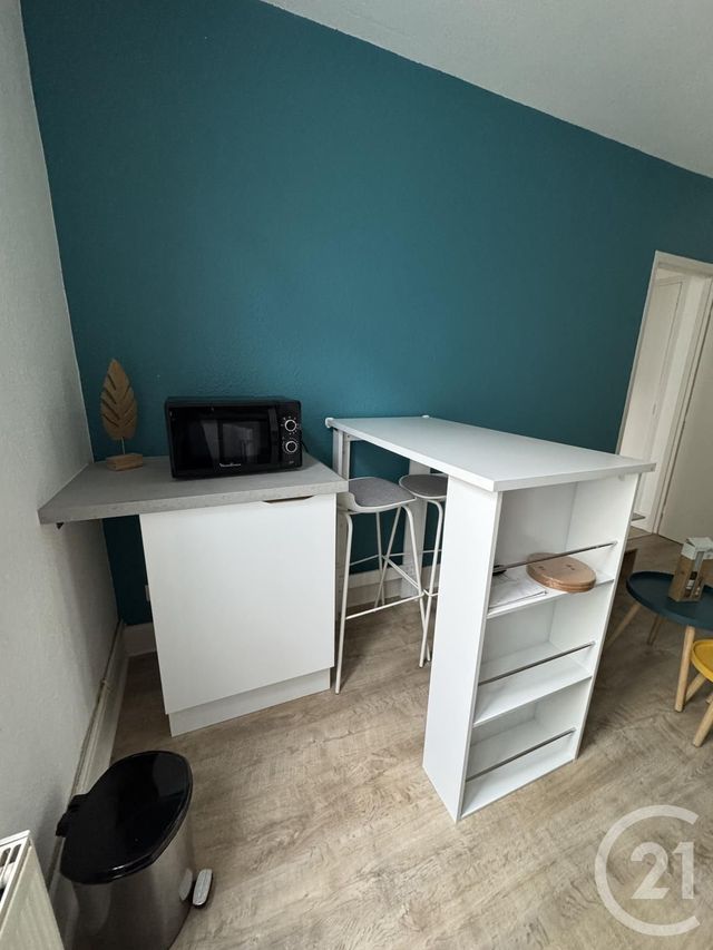 Appartement F1 bis à louer - 2 pièces - 30.0 m2 - MONTLUCON - 03 - AUVERGNE - Century 21 Pasquet Immobilier