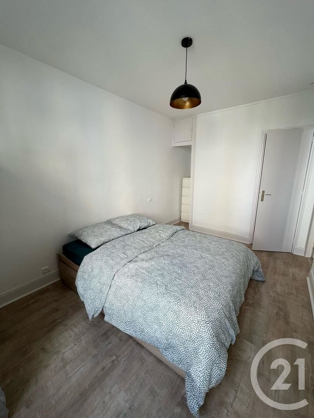 Appartement F1 bis à louer - 2 pièces - 30.0 m2 - MONTLUCON - 03 - AUVERGNE - Century 21 Pasquet Immobilier