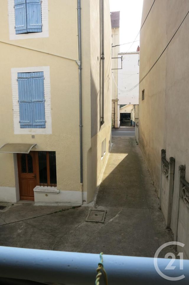 Appartement F1 bis à louer - 2 pièces - 30.0 m2 - MONTLUCON - 03 - AUVERGNE - Century 21 Pasquet Immobilier