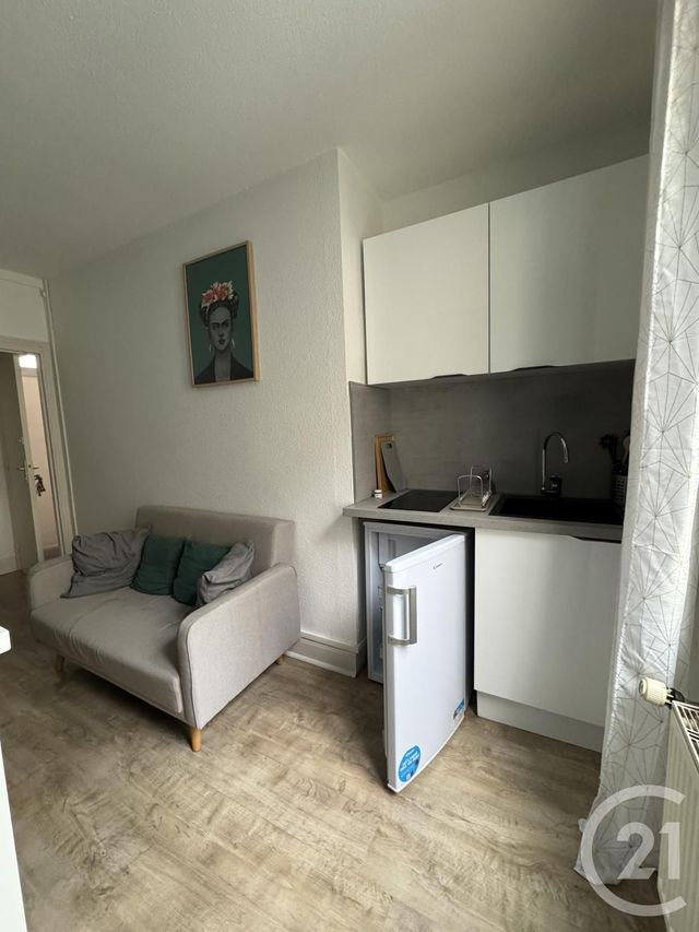 Appartement F1 bis à louer - 2 pièces - 30.0 m2 - MONTLUCON - 03 - AUVERGNE - Century 21 Pasquet Immobilier
