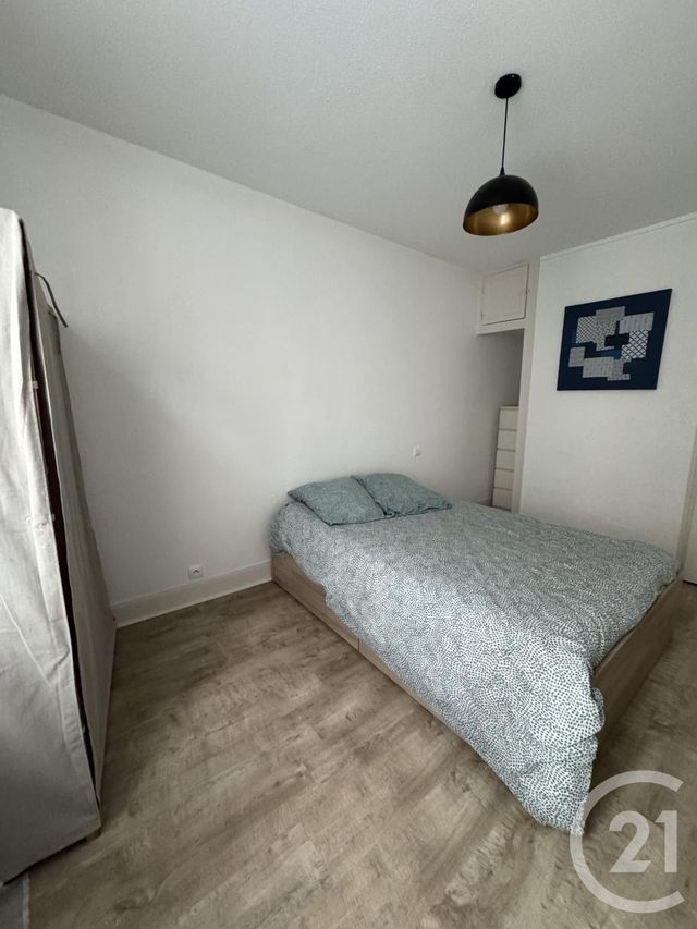 Appartement F1 bis à louer - 2 pièces - 30.0 m2 - MONTLUCON - 03 - AUVERGNE - Century 21 Pasquet Immobilier