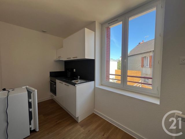 Appartement F1 à louer - 1 pièce - 40.4 m2 - MONTLUCON - 03 - AUVERGNE - Century 21 Pasquet Immobilier