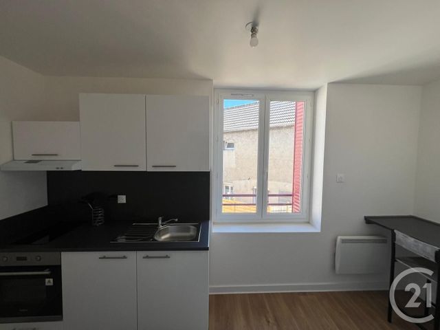 Appartement F1 à louer - 1 pièce - 40.4 m2 - MONTLUCON - 03 - AUVERGNE - Century 21 Pasquet Immobilier