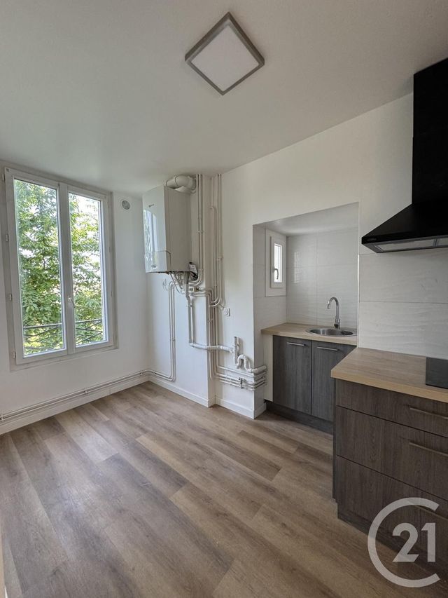 Appartement F3 à louer - 3 pièces - 46.0 m2 - MONTLUCON - 03 - AUVERGNE - Century 21 Pasquet Immobilier