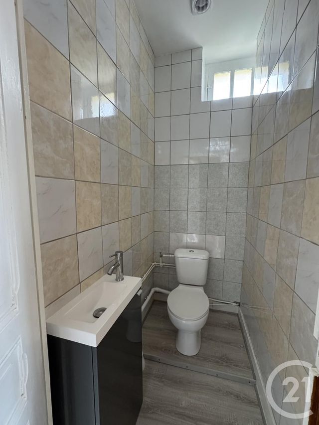 maison à louer - 4 pièces - 82.52 m2 - MONTLUCON - 03 - AUVERGNE - Century 21 Pasquet Immobilier