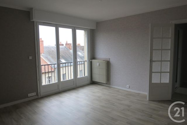 Appartement à louer - 3 pièces - 66.0 m2 - MONTLUCON - 03 - AUVERGNE - Century 21 Pasquet Immobilier
