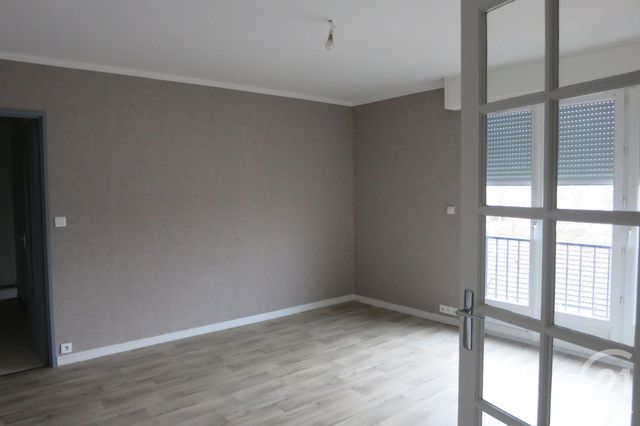 Appartement à louer - 3 pièces - 66.0 m2 - MONTLUCON - 03 - AUVERGNE - Century 21 Pasquet Immobilier