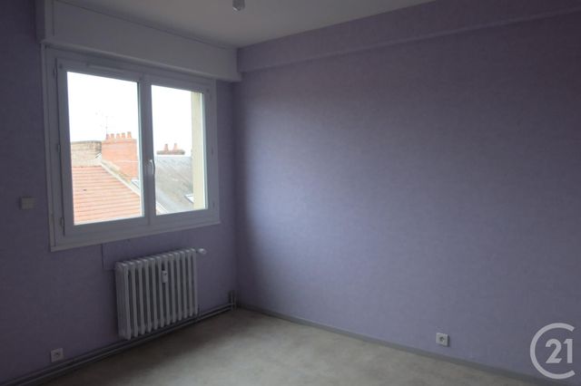 Appartement à louer - 3 pièces - 66.0 m2 - MONTLUCON - 03 - AUVERGNE - Century 21 Pasquet Immobilier