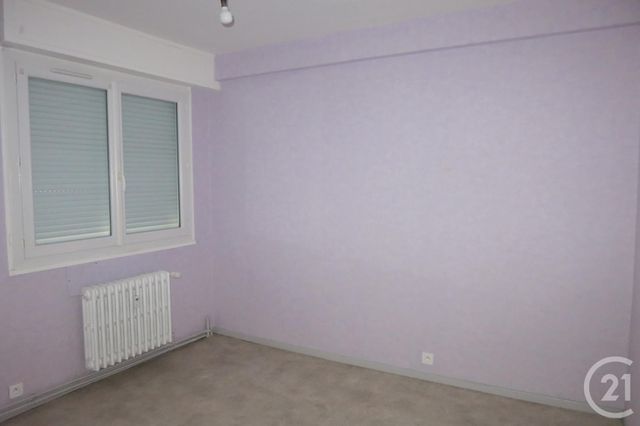 Appartement à louer - 3 pièces - 66.0 m2 - MONTLUCON - 03 - AUVERGNE - Century 21 Pasquet Immobilier