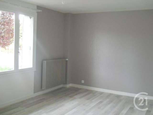 Appartement F2 à louer - 2 pièces - 52.38 m2 - MONTLUCON - 03 - AUVERGNE - Century 21 Pasquet Immobilier