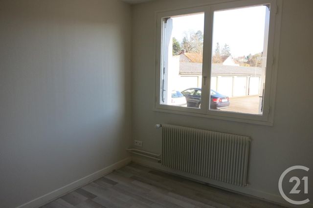 Appartement F2 à louer - 2 pièces - 52.38 m2 - MONTLUCON - 03 - AUVERGNE - Century 21 Pasquet Immobilier