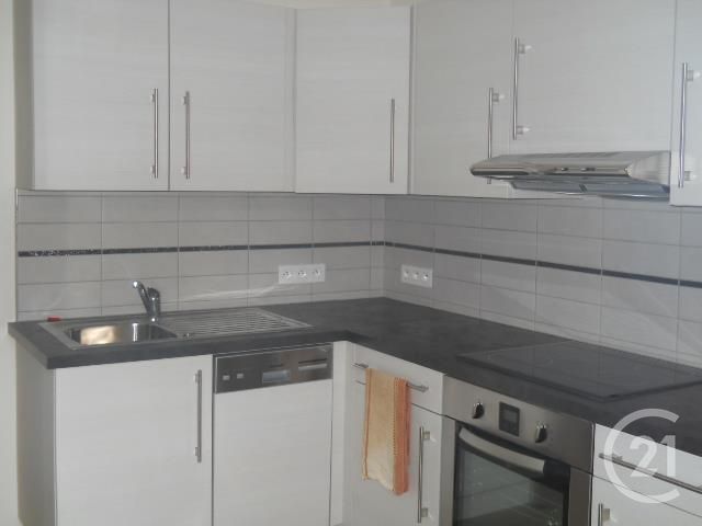 Appartement F2 à louer - 2 pièces - 52.38 m2 - MONTLUCON - 03 - AUVERGNE - Century 21 Pasquet Immobilier