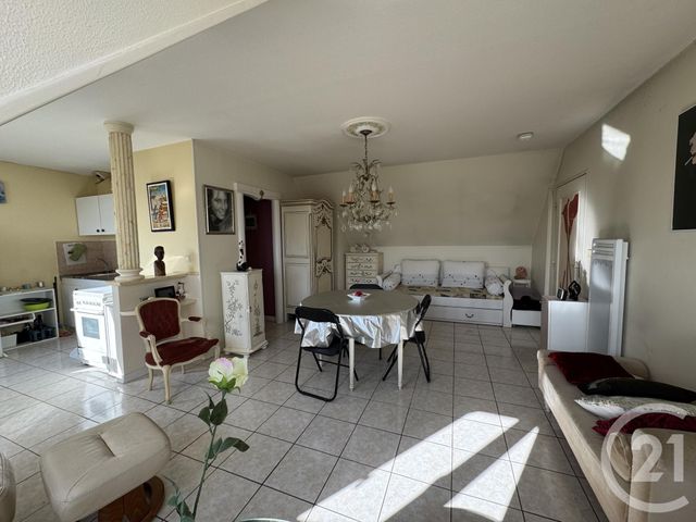 Appartement Studio à louer - 1 pièce - 32.96 m2 - MONTLUCON - 03 - AUVERGNE - Century 21 Pasquet Immobilier