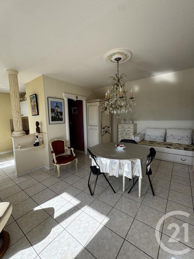 Appartement Studio à louer - 1 pièce - 32.96 m2 - MONTLUCON - 03 - AUVERGNE - Century 21 Pasquet Immobilier