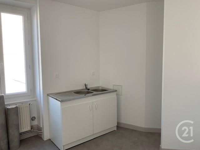Appartement F3 à louer - 3 pièces - 60.0 m2 - MONTLUCON - 03 - AUVERGNE - Century 21 Pasquet Immobilier