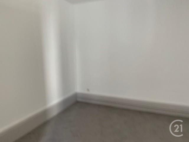 Appartement F3 à louer - 3 pièces - 60.0 m2 - MONTLUCON - 03 - AUVERGNE - Century 21 Pasquet Immobilier