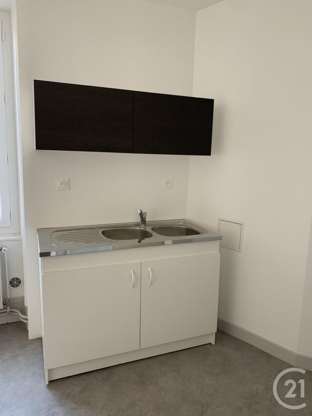 Appartement F3 à louer - 3 pièces - 60.0 m2 - MONTLUCON - 03 - AUVERGNE - Century 21 Pasquet Immobilier