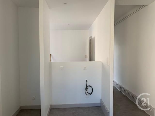 Appartement F3 à louer - 3 pièces - 60.0 m2 - MONTLUCON - 03 - AUVERGNE - Century 21 Pasquet Immobilier