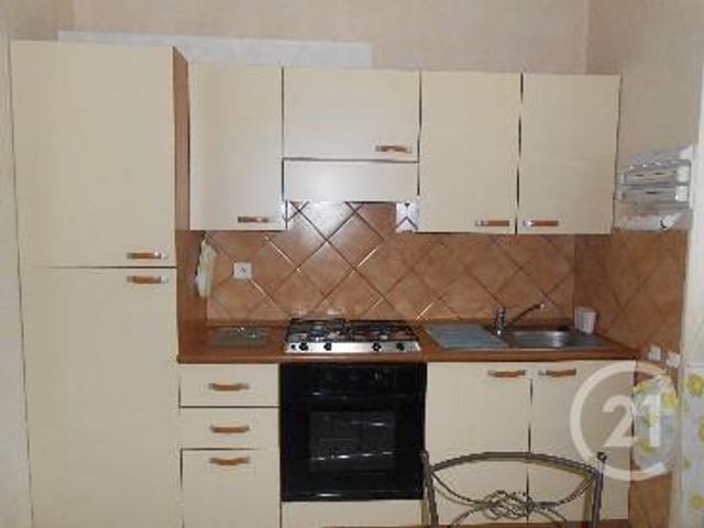 Appartement Studio à louer - 1 pièce - 17.5 m2 - MONTLUCON - 03 - AUVERGNE - Century 21 Pasquet Immobilier