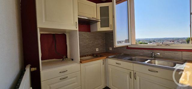 Appartement F3 à vendre - 3 pièces - 65.39 m2 - MONTLUCON - 03 - AUVERGNE - Century 21 Pasquet Immobilier