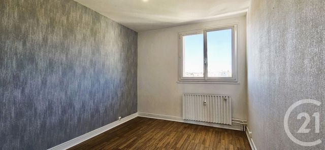 Appartement F3 à vendre - 3 pièces - 65.39 m2 - MONTLUCON - 03 - AUVERGNE - Century 21 Pasquet Immobilier