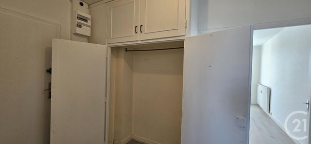Appartement F3 à vendre - 3 pièces - 65.39 m2 - MONTLUCON - 03 - AUVERGNE - Century 21 Pasquet Immobilier