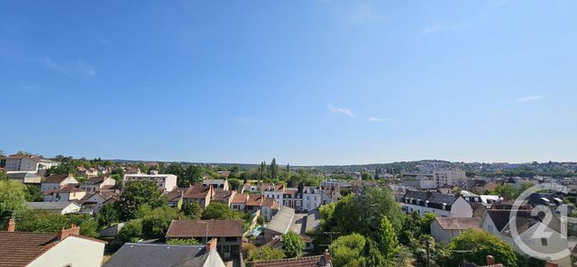 Appartement F3 à vendre - 3 pièces - 65.39 m2 - MONTLUCON - 03 - AUVERGNE - Century 21 Pasquet Immobilier