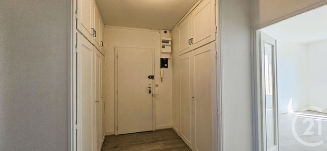 Appartement F3 à vendre - 3 pièces - 65.39 m2 - MONTLUCON - 03 - AUVERGNE - Century 21 Pasquet Immobilier
