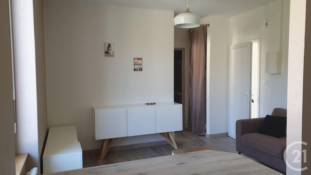 Appartement F2 à louer - 2 pièces - 31.0 m2 - MONTLUCON - 03 - AUVERGNE - Century 21 Pasquet Immobilier