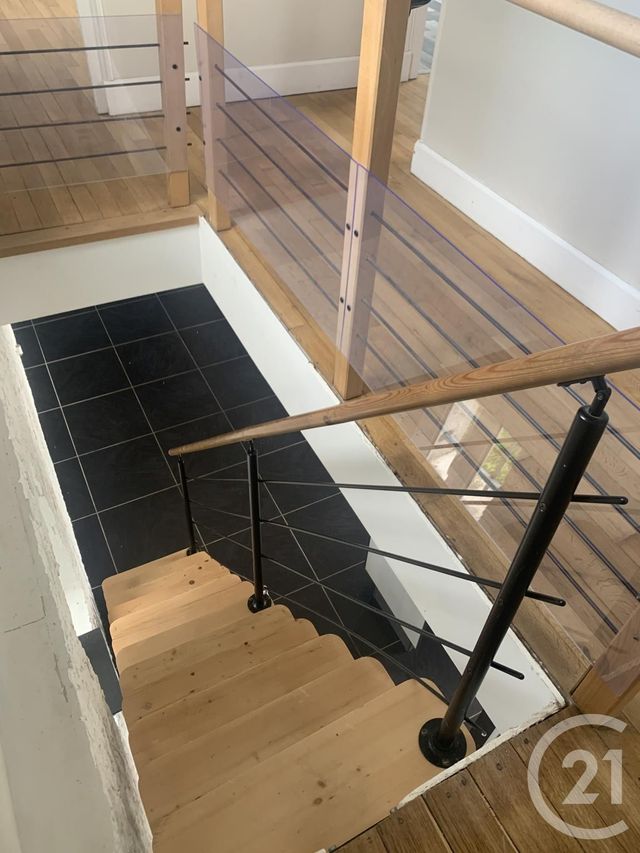 maison à louer - 4 pièces - 123.0 m2 - COMMENTRY - 03 - AUVERGNE - Century 21 Pasquet Immobilier