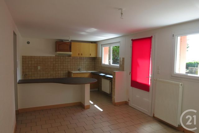 Appartement à louer - 3 pièces - 64.63 m2 - MONTLUCON - 03 - AUVERGNE - Century 21 Pasquet Immobilier