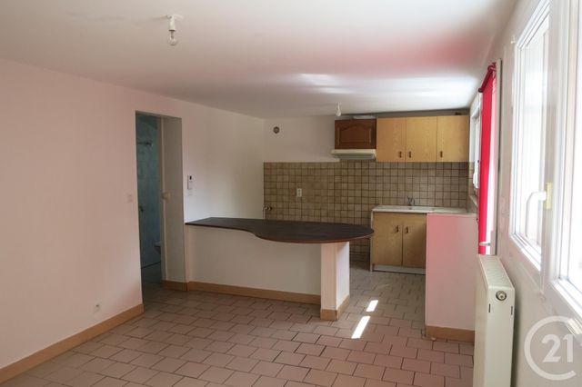 Appartement à louer - 3 pièces - 64.63 m2 - MONTLUCON - 03 - AUVERGNE - Century 21 Pasquet Immobilier