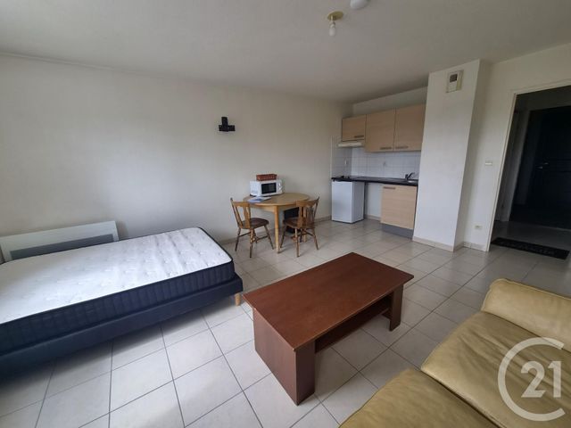 Appartement Studio à louer - 1 pièce - 28.49 m2 - MONTLUCON - 03 - AUVERGNE - Century 21 Pasquet Immobilier