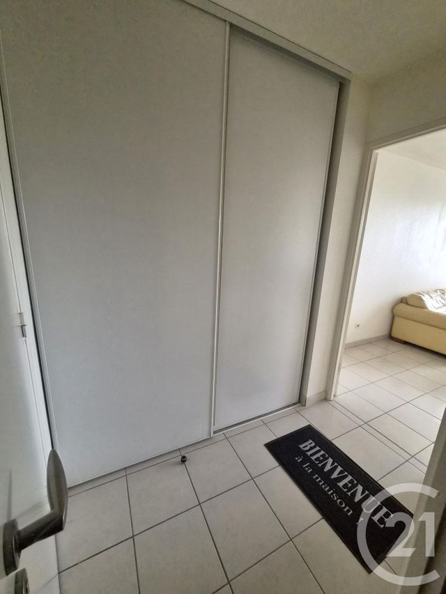 Appartement Studio à louer - 1 pièce - 28.49 m2 - MONTLUCON - 03 - AUVERGNE - Century 21 Pasquet Immobilier