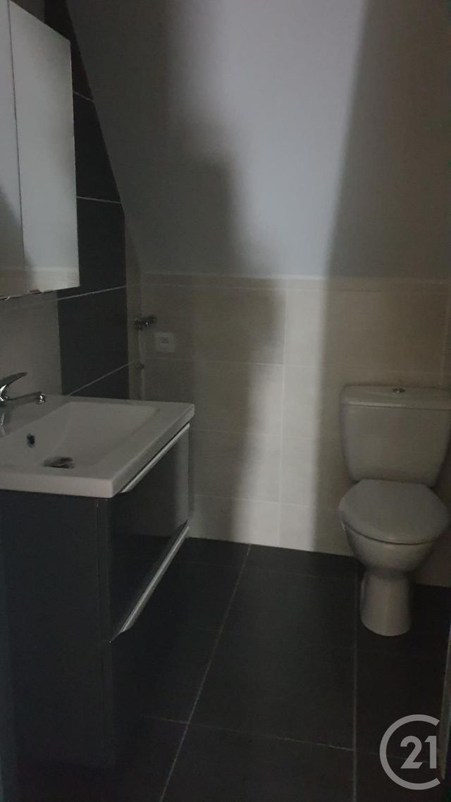 Appartement Studio à louer - 1 pièce - 22.35 m2 - MONTLUCON - 03 - AUVERGNE - Century 21 Pasquet Immobilier