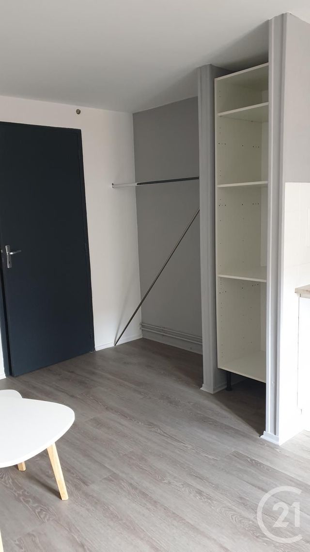 Appartement Studio à louer - 1 pièce - 22.35 m2 - MONTLUCON - 03 - AUVERGNE - Century 21 Pasquet Immobilier
