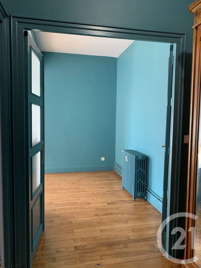 Appartement F2 bis à vendre - 3 pièces - 75.56 m2 - MONTLUCON - 03 - AUVERGNE - Century 21 Pasquet Immobilier