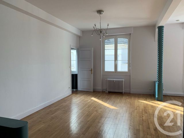 Appartement F2 bis à vendre - 3 pièces - 75.56 m2 - MONTLUCON - 03 - AUVERGNE - Century 21 Pasquet Immobilier