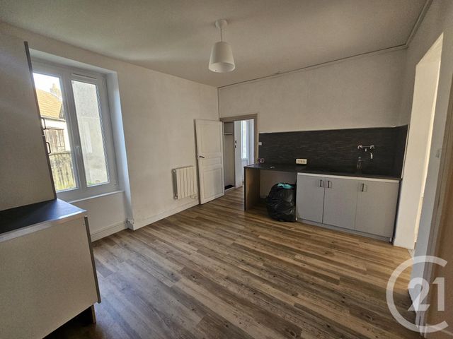 maison à louer - 3 pièces - 80.8 m2 - ST ANGEL - 03 - AUVERGNE - Century 21 Pasquet Immobilier