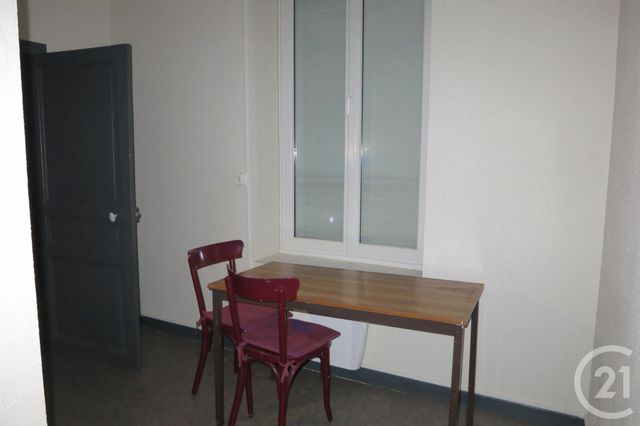 Appartement F1 à louer - 1 pièce - 26.6 m2 - MONTLUCON - 03 - AUVERGNE - Century 21 Pasquet Immobilier