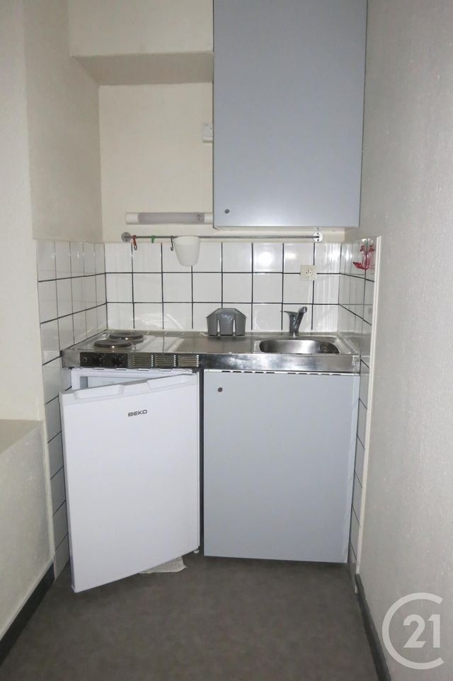 Appartement F1 à louer - 1 pièce - 26.6 m2 - MONTLUCON - 03 - AUVERGNE - Century 21 Pasquet Immobilier