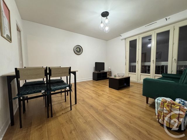 Appartement F2 à louer - 2 pièces - 46.64 m2 - COMMENTRY - 03 - AUVERGNE - Century 21 Pasquet Immobilier