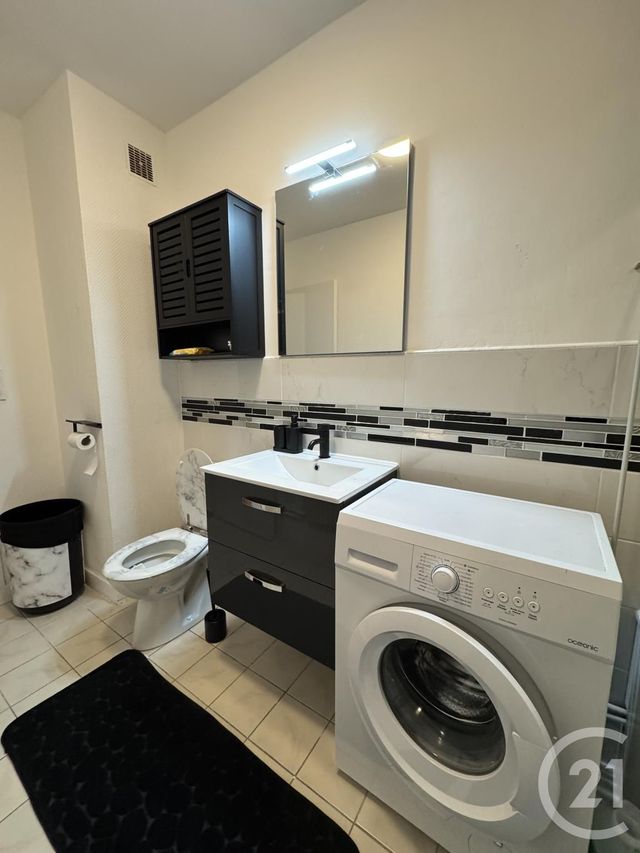 Appartement F2 à louer - 2 pièces - 46.64 m2 - COMMENTRY - 03 - AUVERGNE - Century 21 Pasquet Immobilier