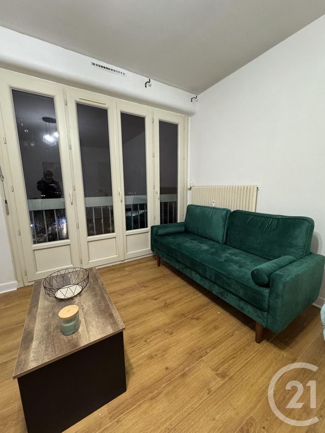 Appartement F2 à louer - 2 pièces - 46.64 m2 - COMMENTRY - 03 - AUVERGNE - Century 21 Pasquet Immobilier