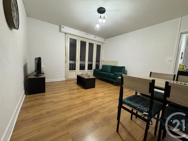 Appartement F2 à louer - 2 pièces - 46.64 m2 - COMMENTRY - 03 - AUVERGNE - Century 21 Pasquet Immobilier