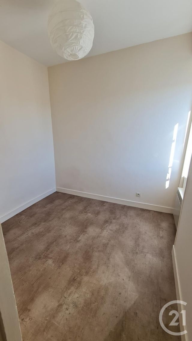 Appartement F1 à louer - 1 pièce - 31.78 m2 - MONTLUCON - 03 - AUVERGNE - Century 21 Pasquet Immobilier