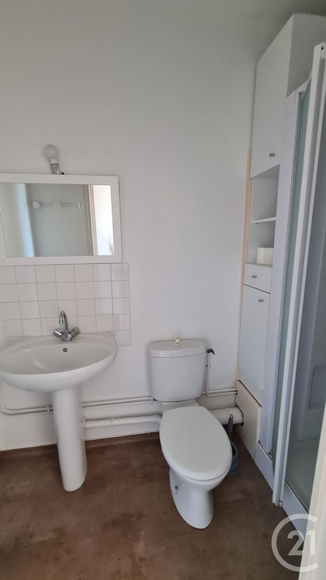 Appartement F1 à louer - 1 pièce - 31.78 m2 - MONTLUCON - 03 - AUVERGNE - Century 21 Pasquet Immobilier