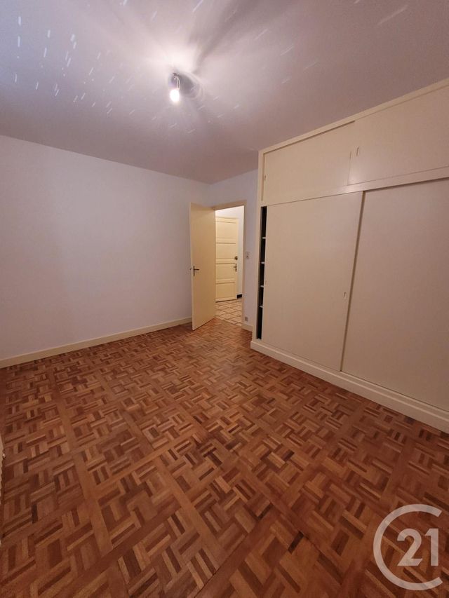 Appartement F4 à louer - 4 pièces - 78.5 m2 - MONTLUCON - 03 - AUVERGNE - Century 21 Pasquet Immobilier
